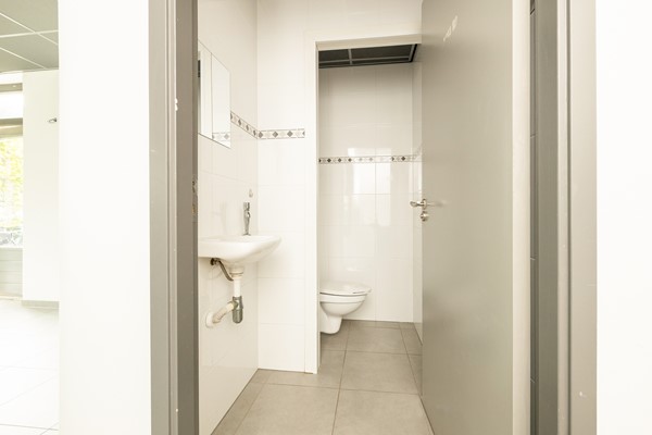 Medium property photo - Aartsbisschop Romerostraat 332, 3573 AV Utrecht